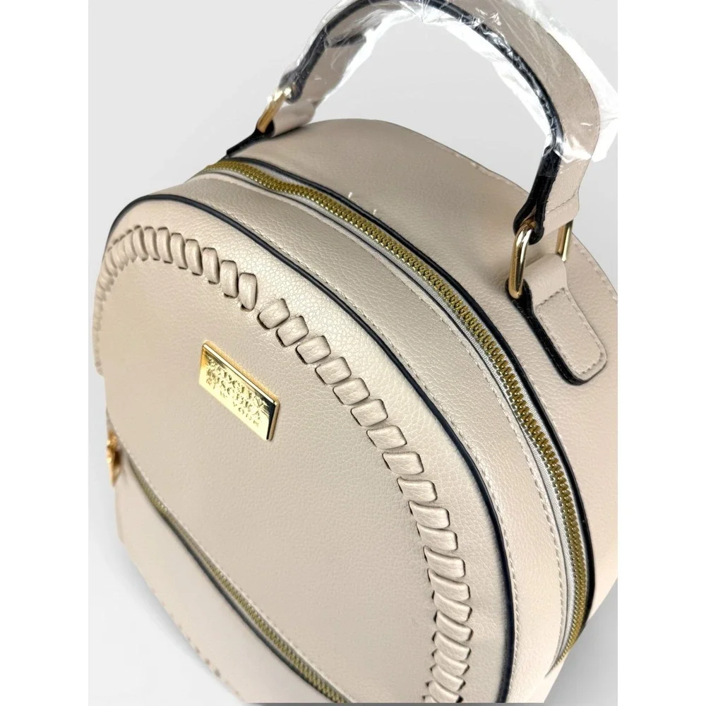 BADGLEY MISCHKA New York The Ann Backpack Purse Vegan  display picture 3